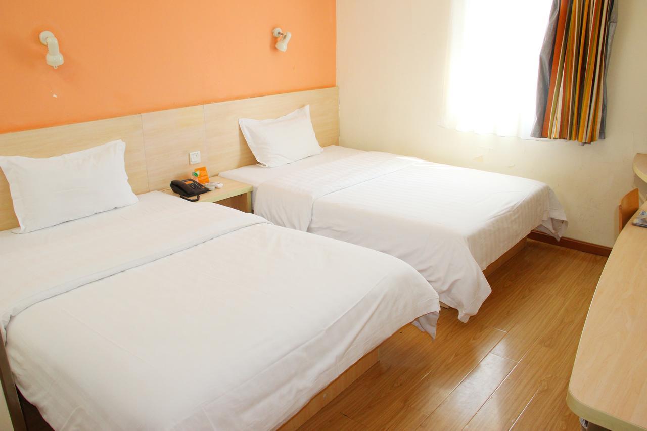7Days Inn Qingdao Shandong Raod Zhenning Overpass Exterior foto